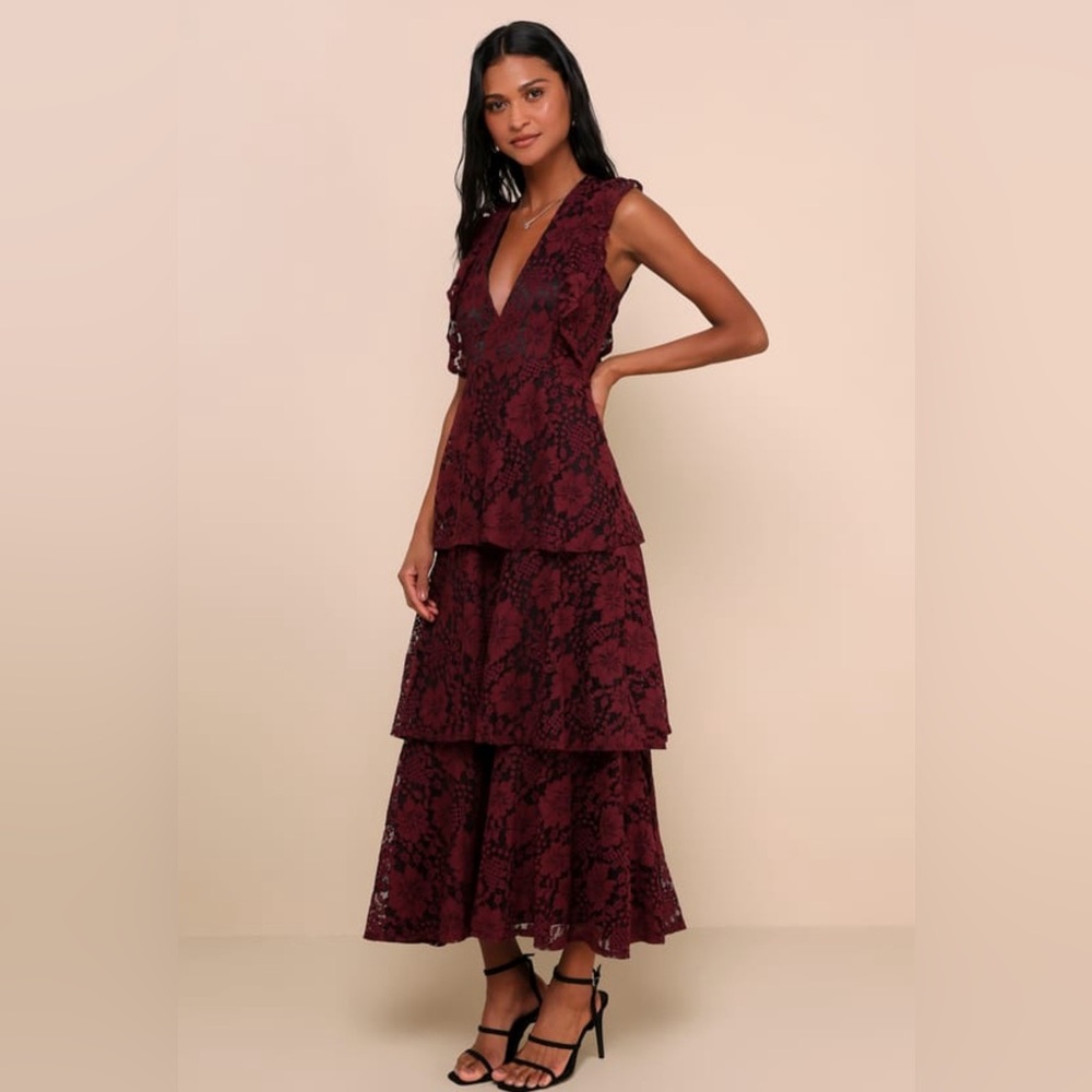 NWT Lulu’s Molinetto Burgundy Lace Ruffled Tiered Sleeveless Maxi Dress- Small